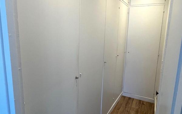 Appartement à vendre    2 pièces • 46,78 m2 Vincennes