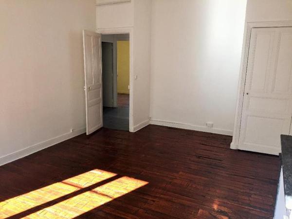 Appartement à louer 3 pièces 61m²