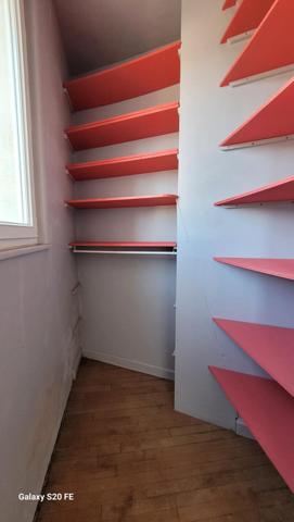 Magnifique appartement T4 très lumineux de type Haussmannien en centre ville de Saint-Quentin