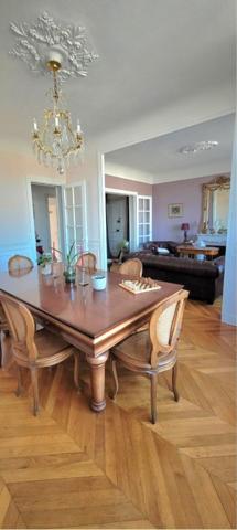 Magnifique appartement T4 très lumineux de type Haussmannien en centre ville de Saint-Quentin