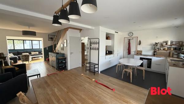 Maison 8 pièce(s)