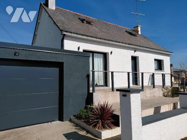 Maison 5 pièces rénovée avec jardin - Pontivy (56300)

Située dans un quartier calme et reche...