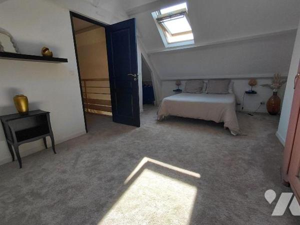 Maison 5 pièces rénovée avec jardin - Pontivy (56300)

Située dans un quartier calme et reche...