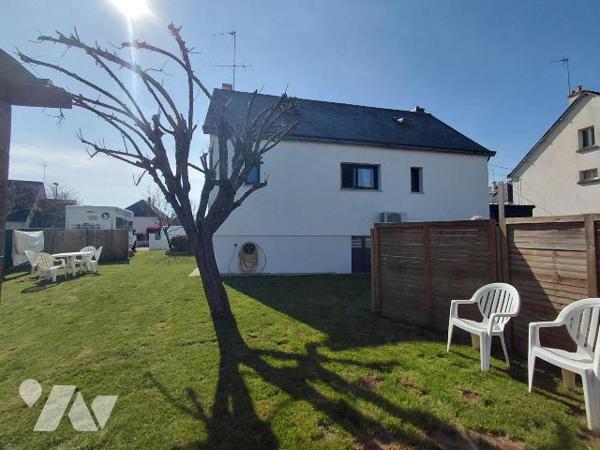 Maison 5 pièces rénovée avec jardin - Pontivy (56300)

Située dans un quartier calme et reche...