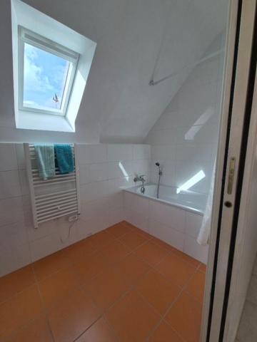 Propriété de charme avec 2 longères rénovées + dépendance à 500 m des plages de Plestin-les-Grèves