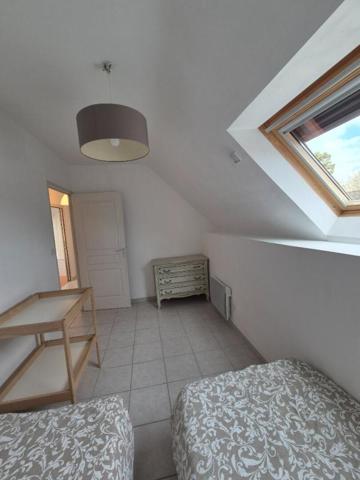 Propriété de charme avec 2 longères rénovées + dépendance à 500 m des plages de Plestin-les-Grèves