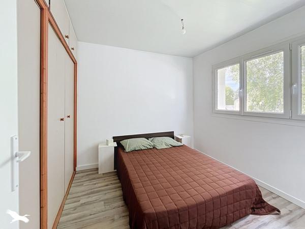 Maison à vendre 270 000 € Villepreux 4 p 85 m² DPE E