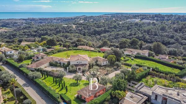 Biot, Villa 5 Chambres -  450 m² à vendre