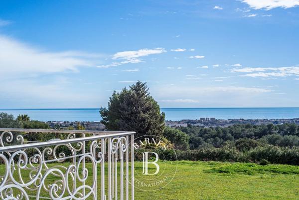 Biot, Villa 5 Chambres -  450 m² à vendre