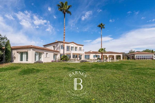 Biot, Villa 5 Chambres -  450 m² à vendre
