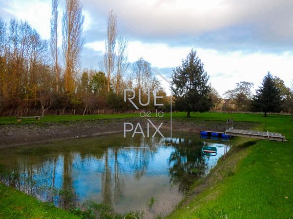 86210 MONTHOIRON Terrain de loisir avec étang !