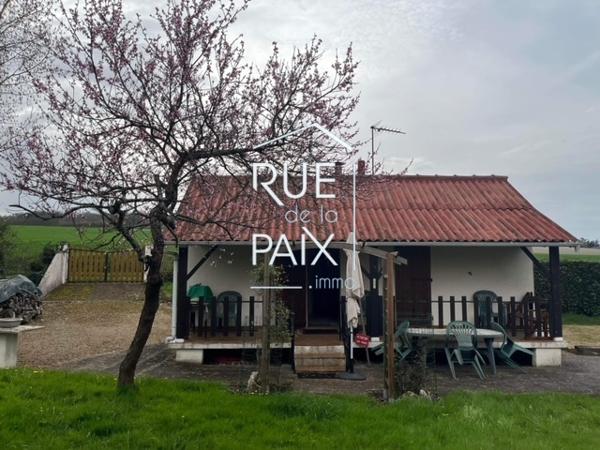 86210 MONTHOIRON Terrain de loisir avec étang !