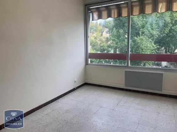 Local commercial à louer 52.72m²