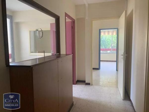 Local commercial à louer 52.72m²