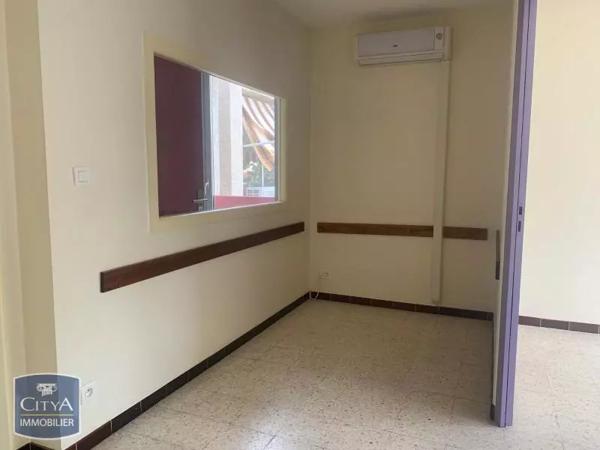 Local commercial à louer 52.72m²