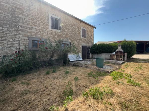 VAUCONCOURT NERVEZAIN (70) -  Propriété à vendre 6 pièces - 4 chambres