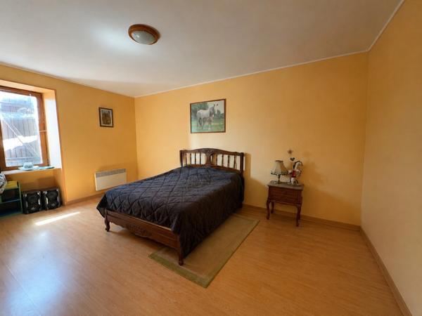 VAUCONCOURT NERVEZAIN (70) -  Propriété à vendre 6 pièces - 4 chambres