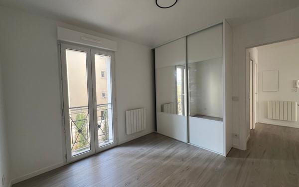 Appartement à vendre    2 pièces • 46,16 m2 Antony