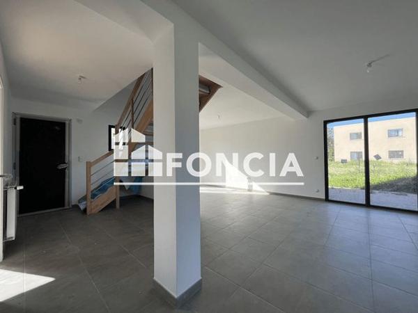 Location Maison 5 pièces 108.72 m² - 6 RUE DE WORTH Honfleur 14600