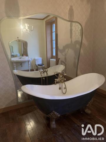 Maison à vendre 11 pièces 850 m² Chantonnay