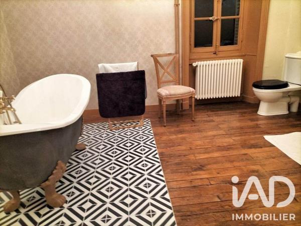 Maison à vendre 11 pièces 850 m² Chantonnay