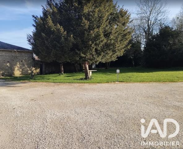 Maison à vendre 11 pièces 850 m² Chantonnay