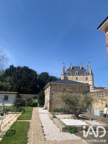 Maison à vendre 11 pièces 850 m² Chantonnay