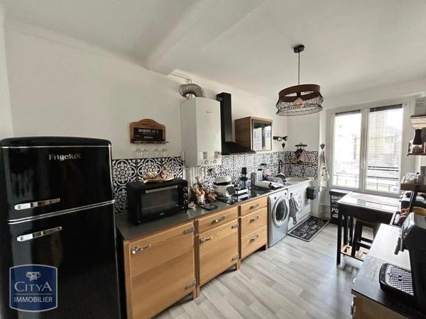 Appartement à louer 2 pièces 56.46m² Charleville-Mézières (08000)