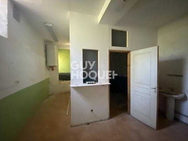 Local commercial Brignoles 1 pièce(s) 150 m2