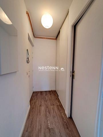 A louer : PLAISIR  - Studio  avec terrasse