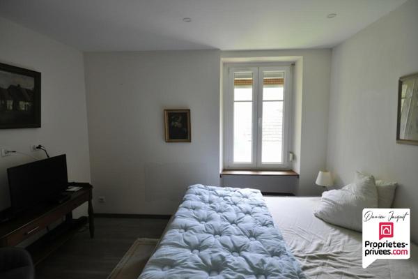 Maison et dépendance Glay 5 pièces 3 chambres  177 .1  m2. Ecuries  298.4 m² . Dépendances 792.44 m²