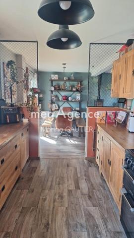 Maison à SAINT-MELOIR-DES-ONDES, 35350 - 8 pièces 126m²