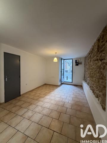 Location studio 27 m² Pélissanne