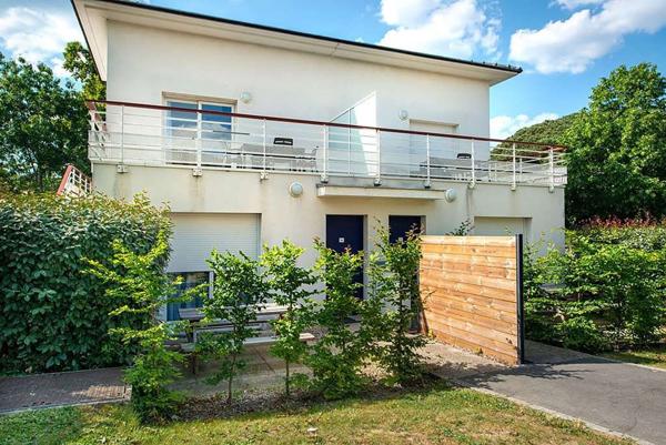 Nantes (44000) Beau T2 duplex meublé avec balcon 20 m² au 1er étage