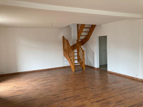 VENTE d'une maison T5 (121 m²) à SAIL SOUS COUZAN