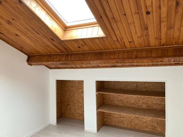 VENTE d'une maison T5 (121 m²) à SAIL SOUS COUZAN