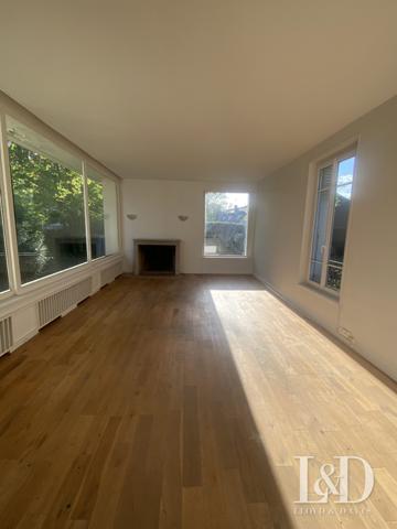 Magnifique meulière Divsion Théry