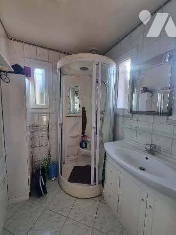 DREUIL LES AMIENS / PAVILLON MITOYEN / 3 CHAMBRES / SOUS-SOL