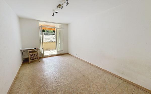 Appartement à vendre    1 pièce • 35,96 m2 Juan-les-Pins - Antibes