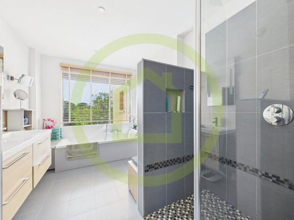 Maison à CHATEAUNEUF GRASSE (06740)