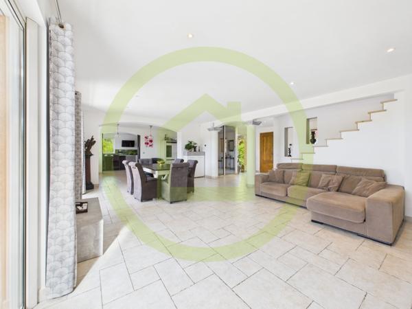 Maison à CHATEAUNEUF GRASSE (06740)