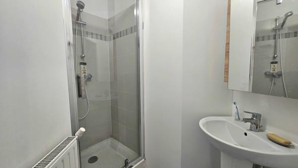 Appartement Stains 5 pièces avec 2 places de parking