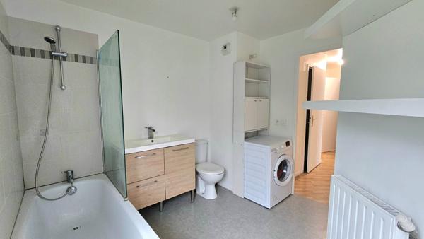 Appartement Stains 5 pièces avec 2 places de parking