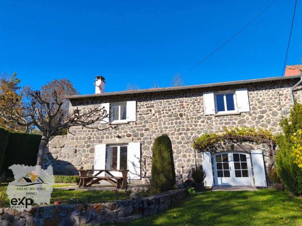 Maison en pierre au calme