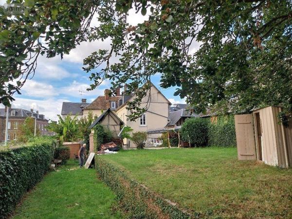 Immeuble à vendre à Le Neubourg dans l'Eure (27110), ref : 27061-1161