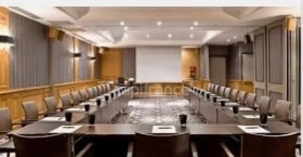 Murs et Fonds de commerce Hotel 3 étoiles à vendre proche de CHALONS EN CHAMPAGNE (51)