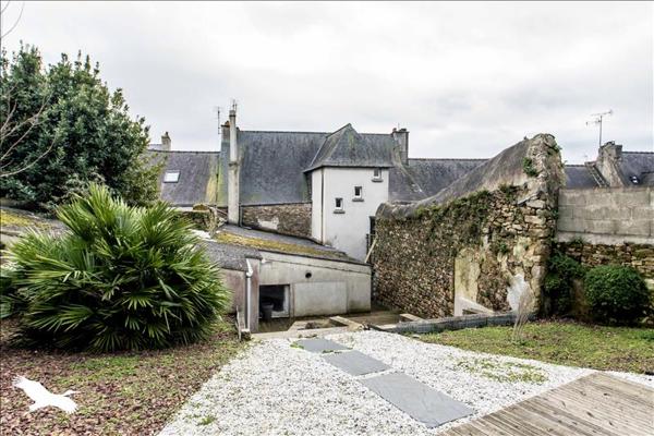 Maison à vendre |  Saint-Pol-de-Léon |  7 pièces | 112 m²