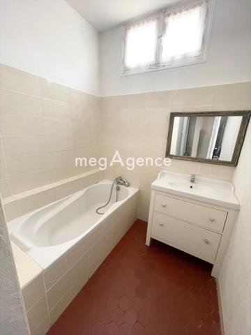 Appartement à TOULON, 83200 - 3 pièces 60m²