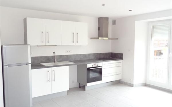 Appartement à louer    3 pièces •  Messery