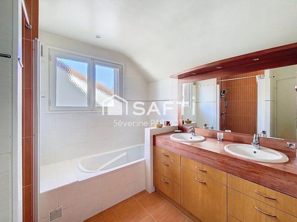 Maison individuelle avec dépendance